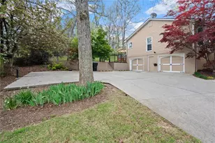 1003 Knotts Pointe Dr, Woodstock, GA 30188 - Photo 6