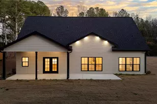 140 Cambridge Ct, Calhoun, GA 30701 - Photo 2