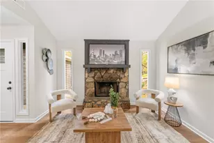 3400 Creek Hollow Dr, Marietta, GA 30062 - Photo 8