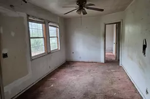 191 Merritt Cir, Dallas, GA 30132 - Photo 2