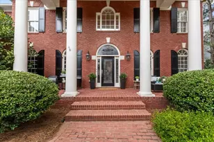 210 Ansley Close, Roswell, GA 30075 - Photo 8