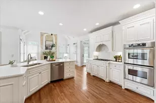 210 Ansley Close, Roswell, GA 30075 - Photo 32