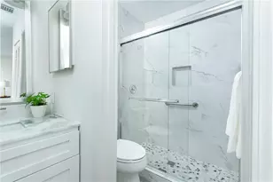 7 Scotland Pl NW, Atlanta, GA 30318 - Photo 14