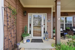 423 Crestmont Ln, Canton, GA 30114 - Photo 4