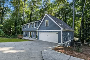 345 Chaffin Ridge Ct, Roswell, GA 30075 - Photo 2