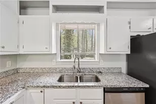 9157 Homewood Dr, Riverdale, GA 30274 - Photo 14