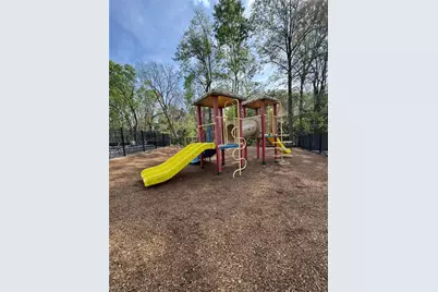 1570 Twin Bridge Lane, Lawrenceville, GA 30043 - Photo 32