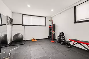 4233 Palm Springs Dr, East Point, GA 30344 - Photo 28