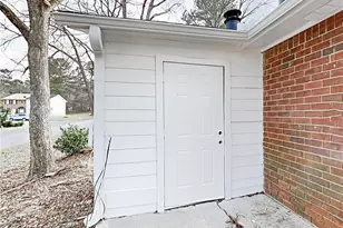 1289 Knoll Ct NW, Conyers, GA 30012 - Photo 16