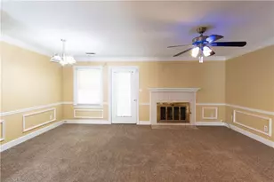 1024 Oaks Pkwy SE, Smyrna, GA 30082 - Photo 2