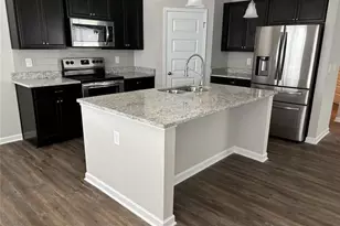 2217 Hastings Mnr Ct, Hampton, GA 30228 - Photo 4