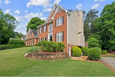 390 Woodbrook Way, Lawrenceville, GA 30043 - Photo 2