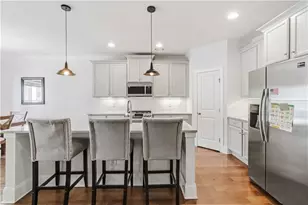 3910 Hamilton Cove Ct, Cumming, GA 30028 - Photo 14