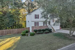 47 Wey Bridge Ct, White, GA 30184 - Photo 4