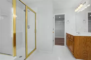 970 Chaucer Gate Ct NE, Lawrenceville, GA 30043 - Photo 26