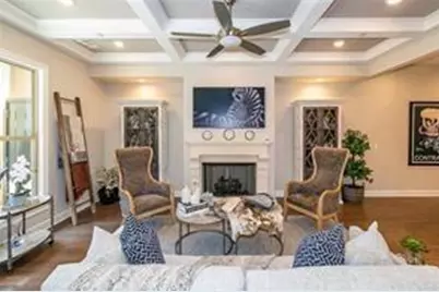 121 Via Roma, Woodstock, GA 30188 - Photo 6