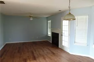 611 Dove Ln, Stone Mountain, GA 30087 - Photo 12