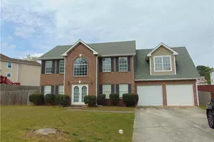 611 Dove Ln, Stone Mountain, GA 30087 - Photo 1