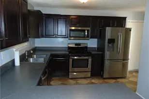 611 Dove Ln, Stone Mountain, GA 30087 - Photo 10