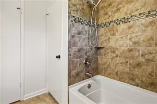 2166 Capehart Pl NE, Atlanta, GA 30345 - Photo 20