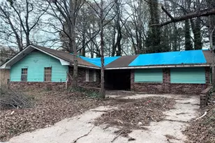 2430 Cheryl Lynne Ln, Atlanta, GA 30349 - Photo 2