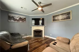 2261 Line Dr, Lawrenceville, GA 30043 - Photo 14