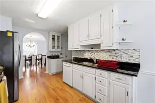 3775 Michaels Creek Way, Loganville, GA 30052 - Photo 10