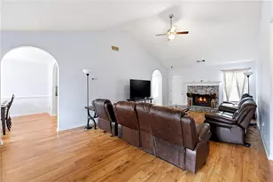 3775 Michaels Creek Way, Loganville, GA 30052 - Photo 4