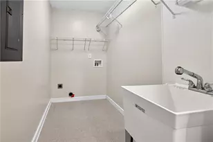 185 Lowell Dr, Sharpsburg, GA 30277 - Photo 22