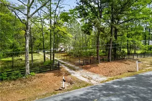 185 Lowell Dr, Sharpsburg, GA 30277 - Photo 36