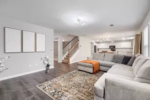 7583 Waverly Loop, Fairburn, GA 30213 - Photo 4