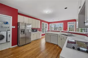 2165 Wildwood Lake Dr, Suwanee, GA 30024 - Photo 16