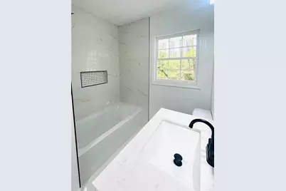 2344 Hollyridge Dr SW, Marietta, GA 30060 - Photo 24