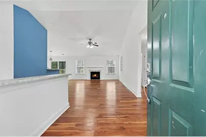 415 Crested View Drive, Loganville, GA 30052 - Photo 4