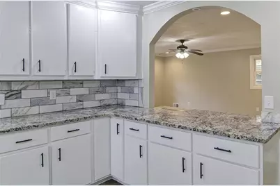 2890 Lakemont Place SW, Marietta, GA 30060 - Photo 18