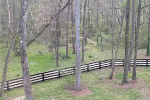 2292 Brookfield Dr, Lawrenceville, GA 30043 - Photo 2