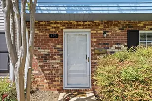 393 Promenade Ct SW, Marietta, GA 30064 - Photo 2