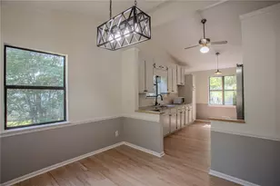1287 Candlelite Ln, Snellville, GA 30078 - Photo 10