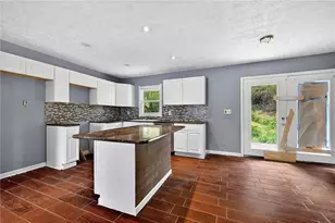 5173 Kingswood Cir, Atlanta, GA 30349 - Photo 6