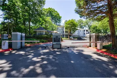 215 Summit North Drive NE, Atlanta, GA 30324 - Photo 28