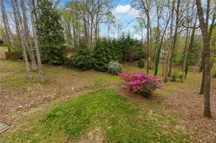 2252 Chimney Springs, Marietta, GA 30062 - Photo 22