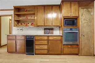 2252 Chimney Springs, Marietta, GA 30062 - Photo 18