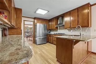 2252 Chimney Springs, Marietta, GA 30062 - Photo 14