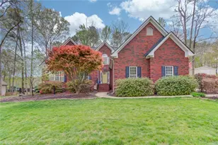 124 Dumar Ln, Hoschton, GA 30548 - Photo 1