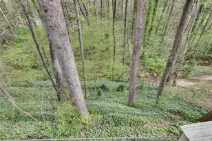 2774 Overlook Dr, Atlanta, GA 30345 - Photo 36
