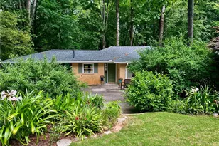 2774 Overlook Dr, Atlanta, GA 30345 - Photo 1