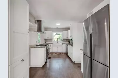 2774 Overlook Drive, Atlanta, GA 30345 - Photo 8