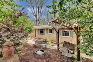 2774 Overlook Dr, Atlanta, GA 30345 - Photo 2