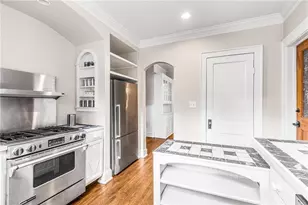 2417 Glenwood Dr NE, Atlanta, GA 30305 - Photo 10