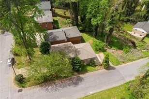 1121 Glendale Dr, Atlanta, GA 30344 - Photo 30